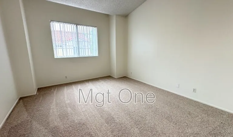 2050 Napoli Ct #102 — Photo 8