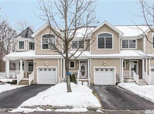 57 Blair Rd, East Setauket, NY 11733