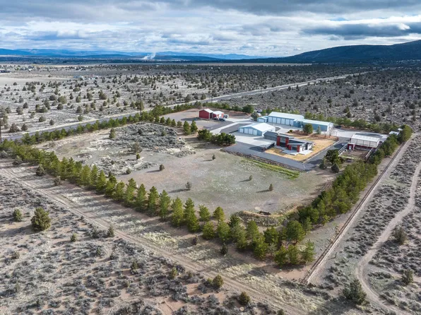 11301 SW Robinson Ln, Powell Butte, OR 97753