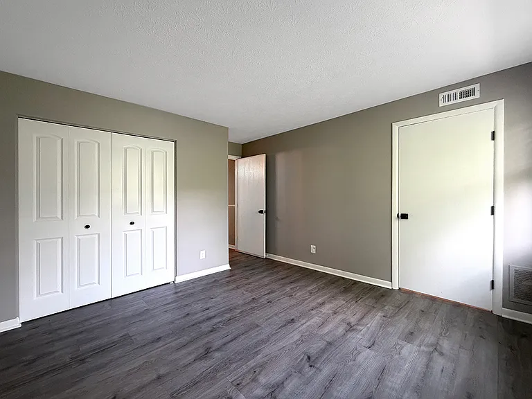 52 Woodland Hills Dr #10 — Photo 16