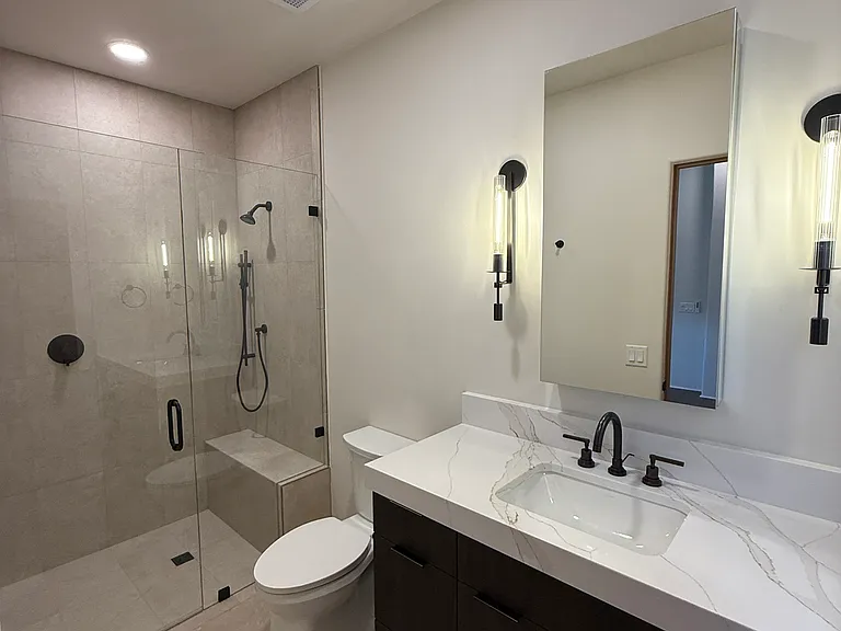 301 W Comstock Ave #3 — Photo 14