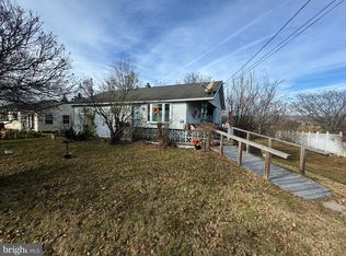 105 Northview Ave, Shoemakersville, PA 19555