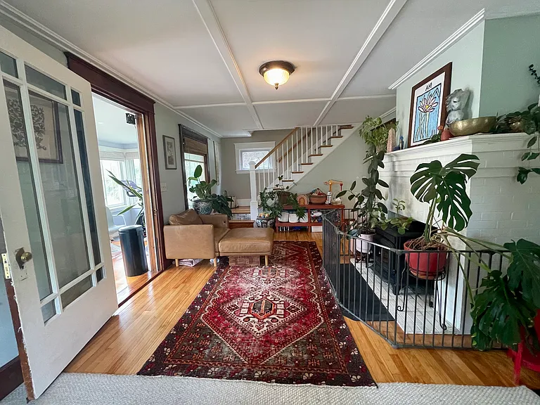 135 Anthoine St — Photo 7