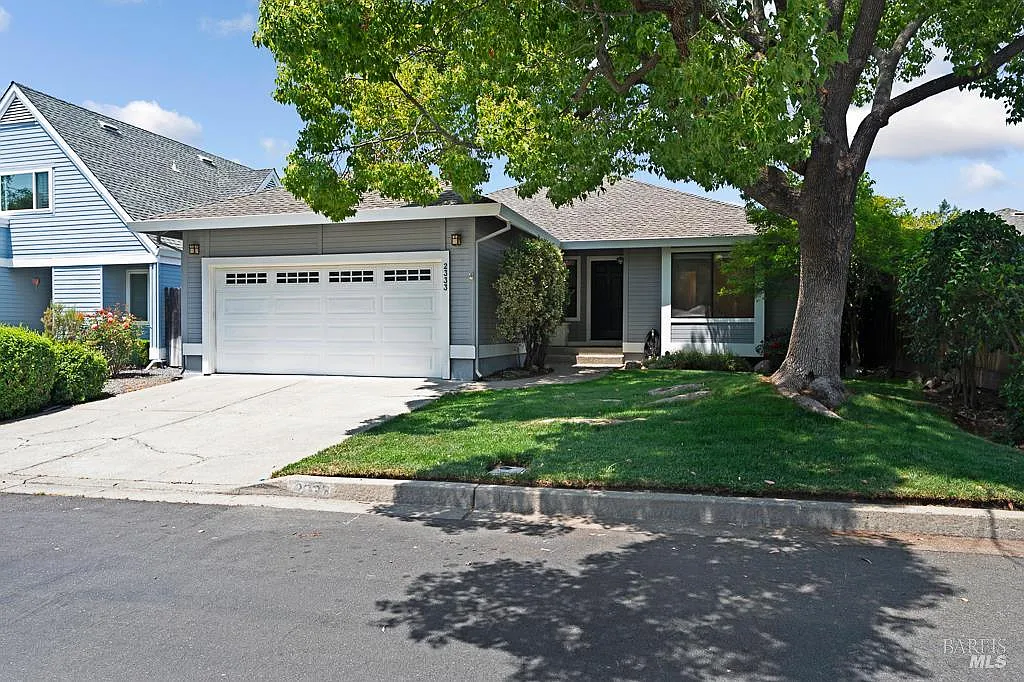 2333 Sierra Creek Circle photo 1