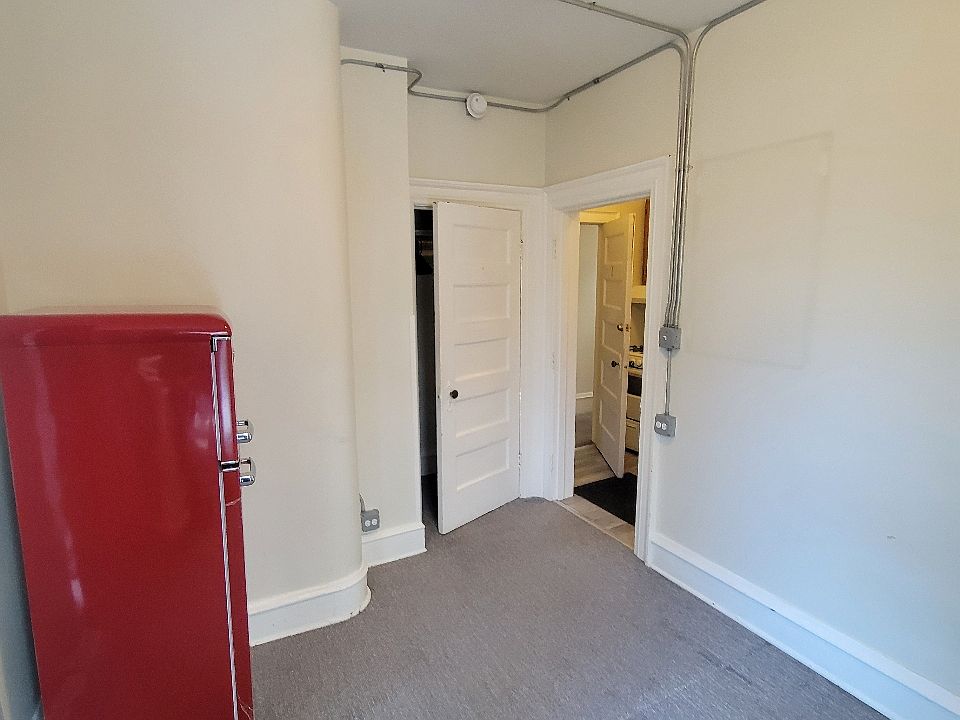 1st image of 128 S Hayward St #1