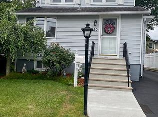 70 Carnation St, Bergenfield, NJ 07621