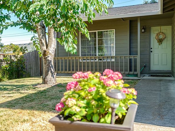 2nd image of 11165 NW Empress Pl
