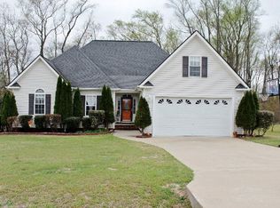 107 Autumn Ridge Dr, Pikeville, NC 27863