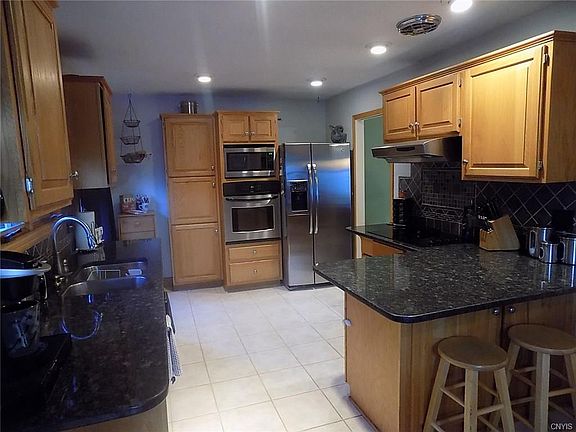 2nd image of 359 Northfield Way