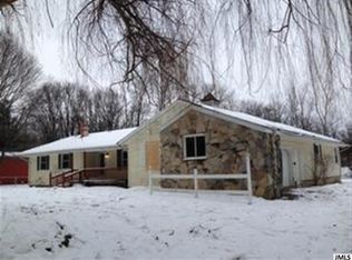 1583 Glasgow Rd, Jackson, MI 49201