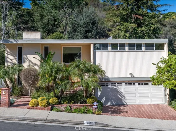 17015 Escalon Dr, Encino, CA 91436