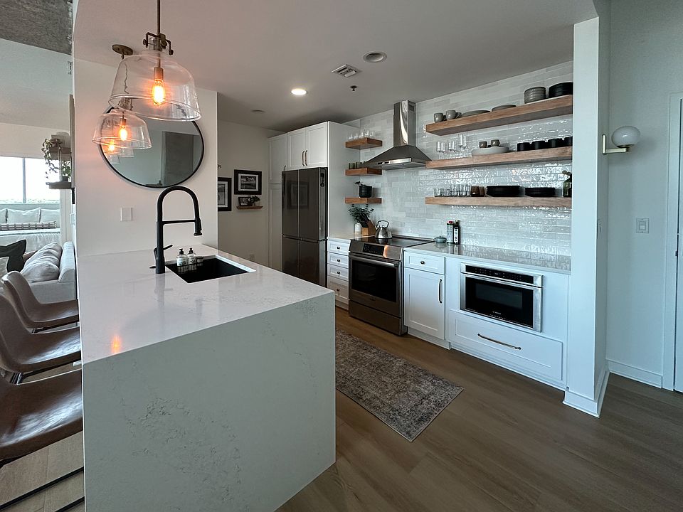 1st image of 943 Peachtree St NE Unit 1318