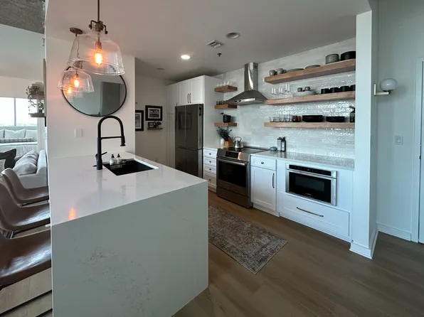 943 Peachtree St NE Unit 1318, Atlanta, GA 30309