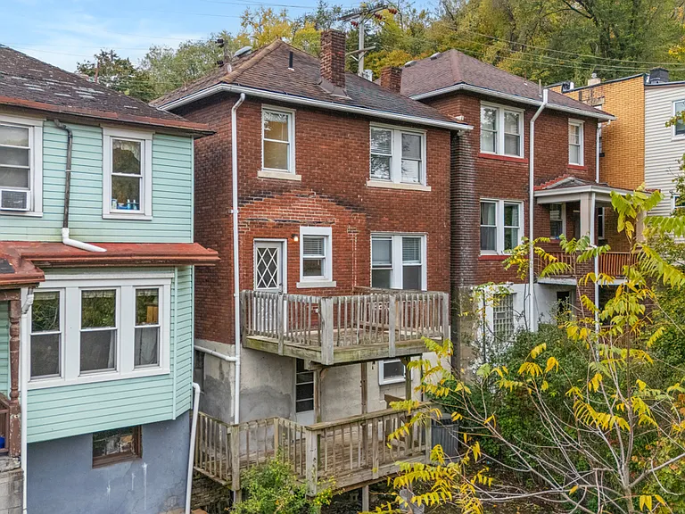 790 Highland Ave — Photo 36