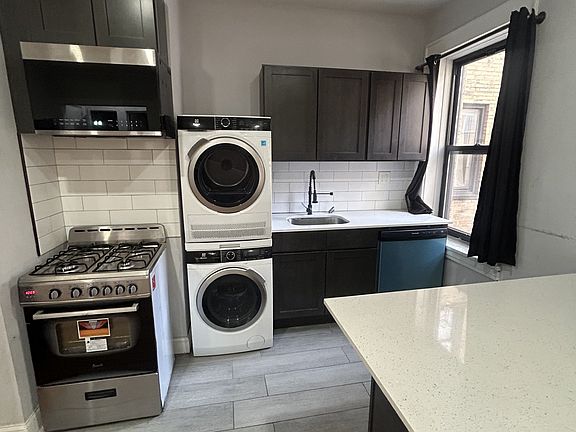 5th image of 610 Salem Ave #0B-1Ba-400Sqft