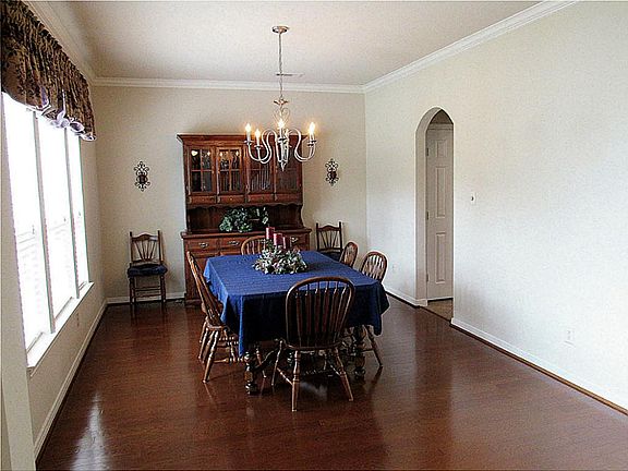 5th image of 26110 Portfield Ct