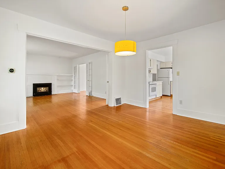 209 W Blaine St — Photo 5