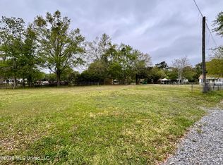 3907 18th St, Gulfport, MS 39501