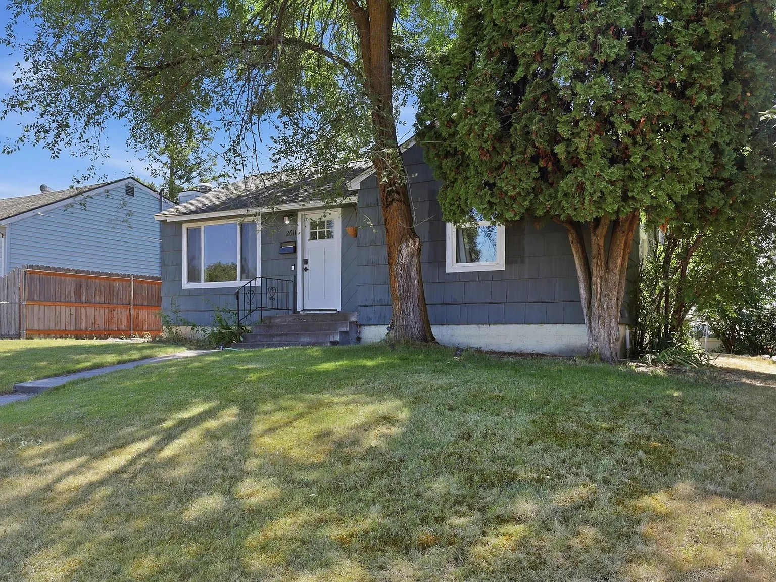 4 bed, 1560 sqft, $2,400 — Photo 3