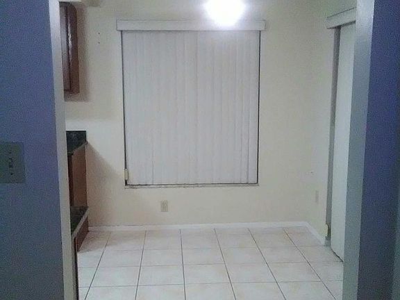 Kitchen Dinette Area