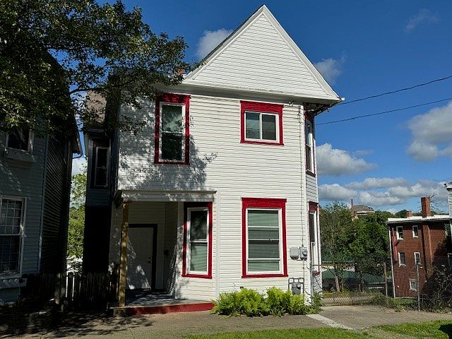 1st image of 340 Harrison Ave