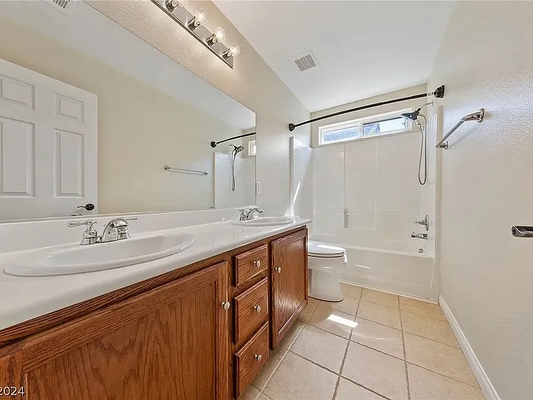Double sink bathroom