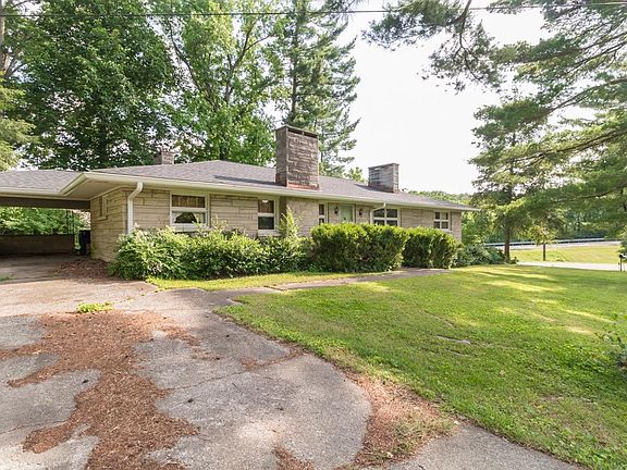 3rd image of 8634 Adams Ln #8637