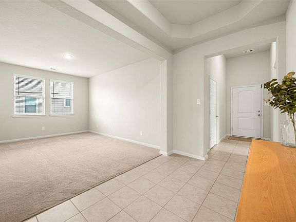 5th image of 9406 Cimarroncito Ln