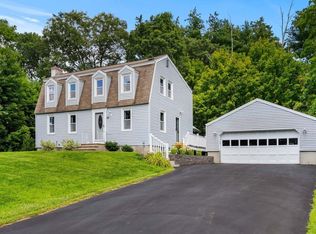27 Boyd Road, Londonderry, NH 03053