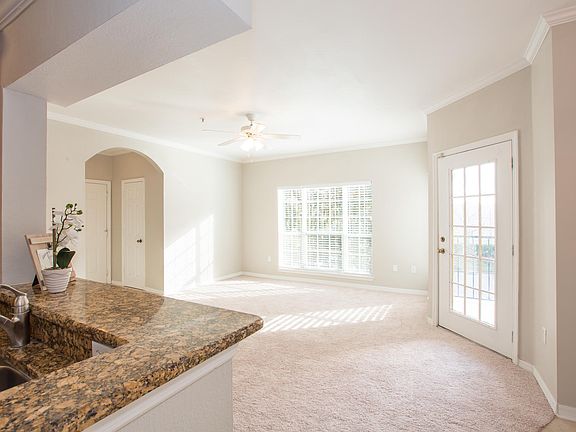 5th image of 7800 Point Meadows Dr APT 1521