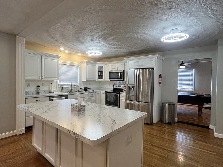 2627 McKann Ave #3 — Photo 3