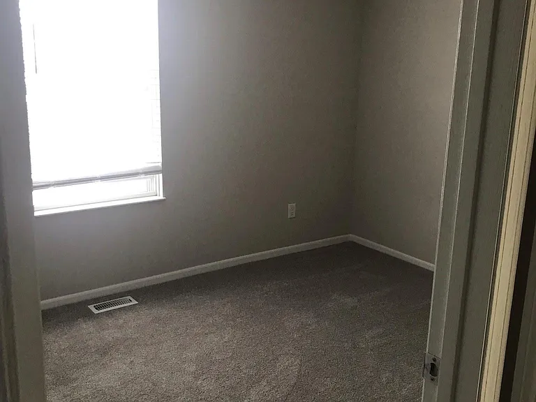 702 Parkgrove Way — Photo 6