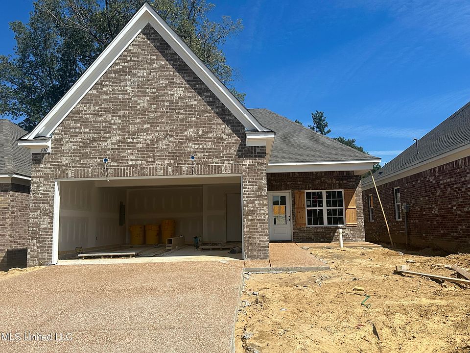 1st image of 446 Flower Garden Dr