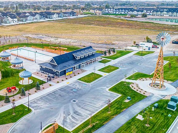 Community Clubhouse, pool, and pickleball courts