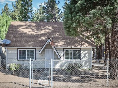 201 Coy Ln, Big Bear City, CA, 92314