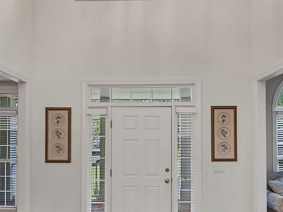 5th image of 25 Somerton Pl