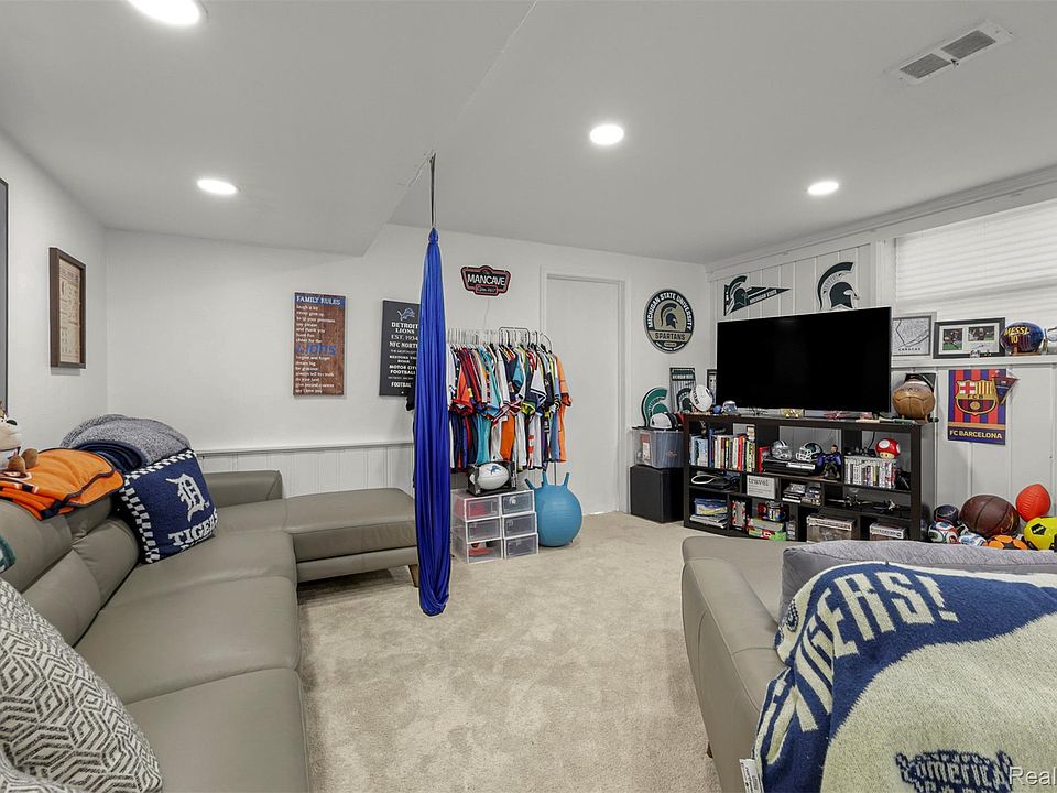 21102 Knudsen Dr, photo 22