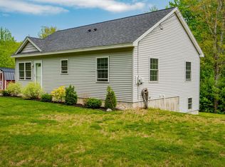 359 Mansion Rd, Hollis Center, ME 04042