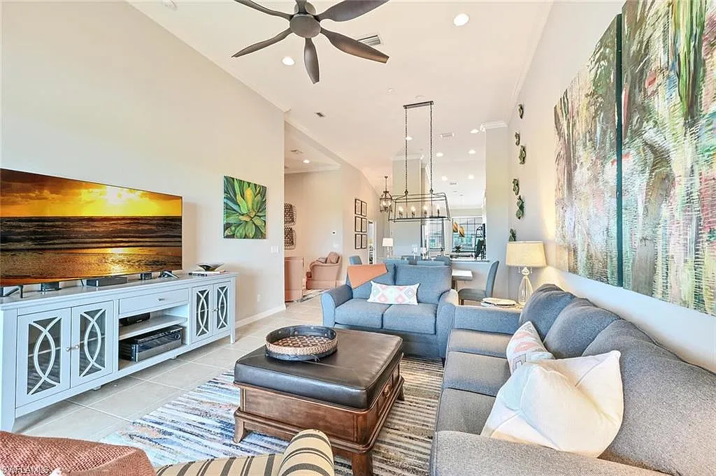 2 bed, 2.0 bath, 1625 sqft, $7,500 — Photo 3