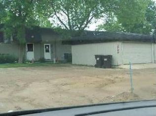 3700 Conroy Trl, Inver Grove Heights, MN 55076