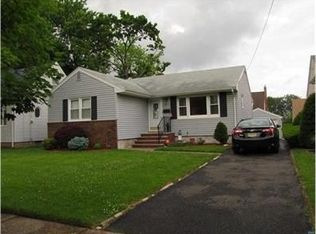 130 Hobart Ave, Rutherford, NJ 07070