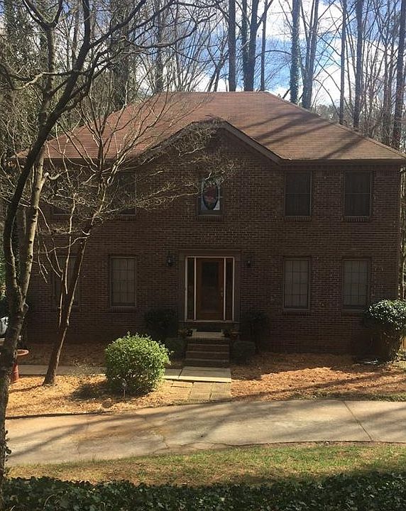 1st image of 2752 Kenwood Dr
