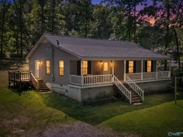 222 Shagbark Trl, Somerville, AL 35670
