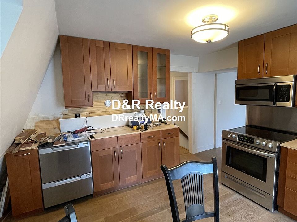 42 Irving St. #3 Medford Unit Photo 3