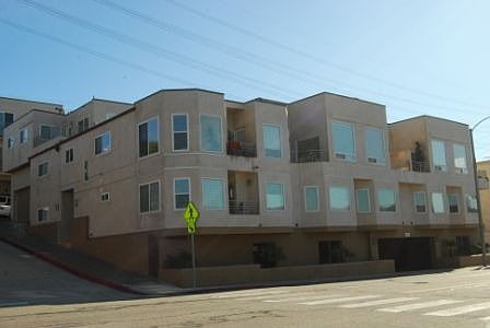 1st image of 330 41st St Unit D