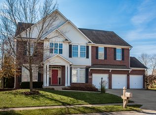 10385 Meadow Lake Dr, Fishers, IN 46038