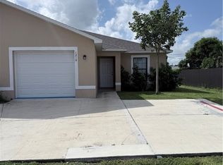 1210 W Cape Coral Pkwy, Cape Coral, FL 33904