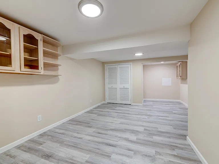 814 Fernview Dr — Photo 40