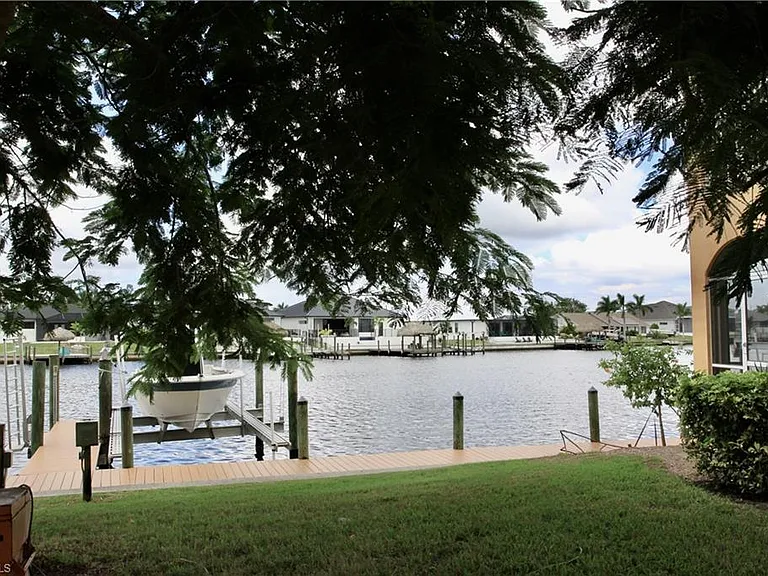 190 Shadroe Cove Cir #703 — Photo 18