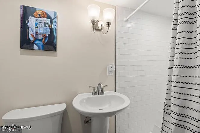 3 bed, 1200 sqft, $2,500 — Photo 2